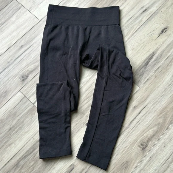 ❤️5/$13 Fleece lined legging - Picture 1 of 2